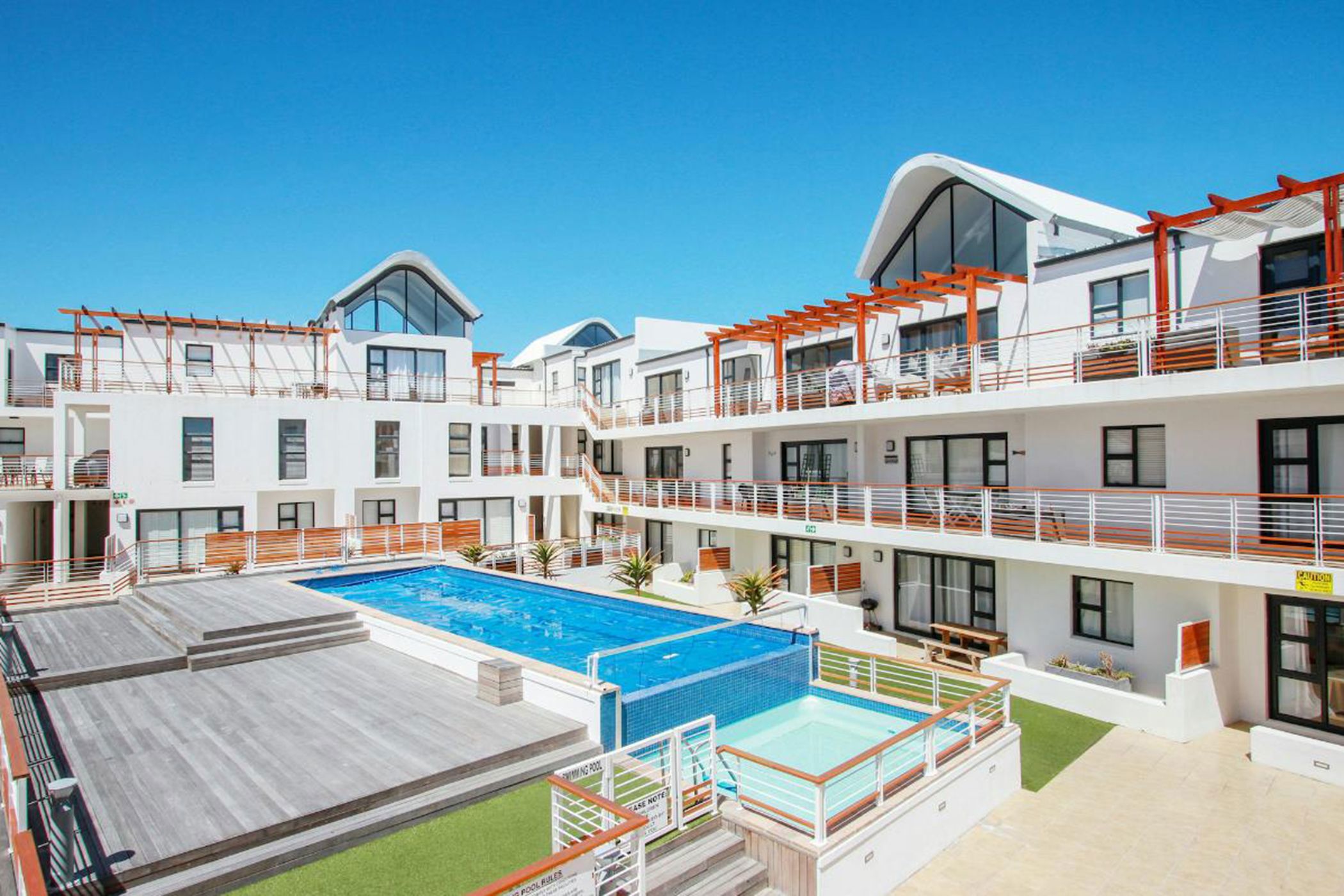Apartment for sale in Big Bay - 1TV1742581