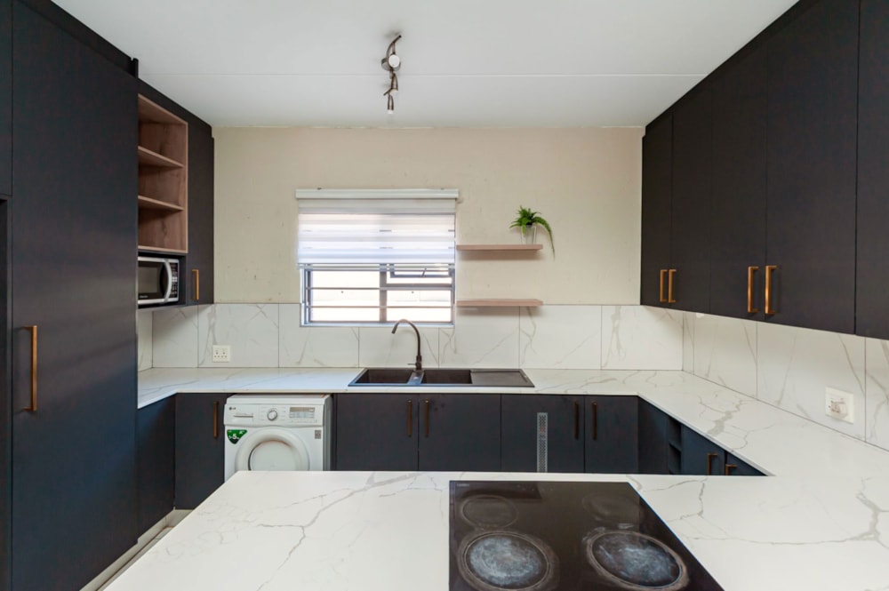 Double-storey apartment for sale in Honeydew, Randburg - RAN1742209