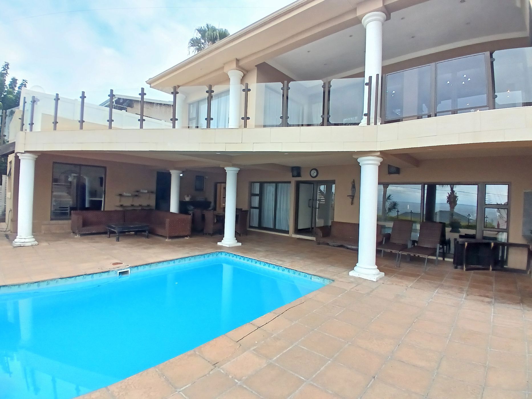 Double-storey house for sale in Uvongo - 1PSH1744636