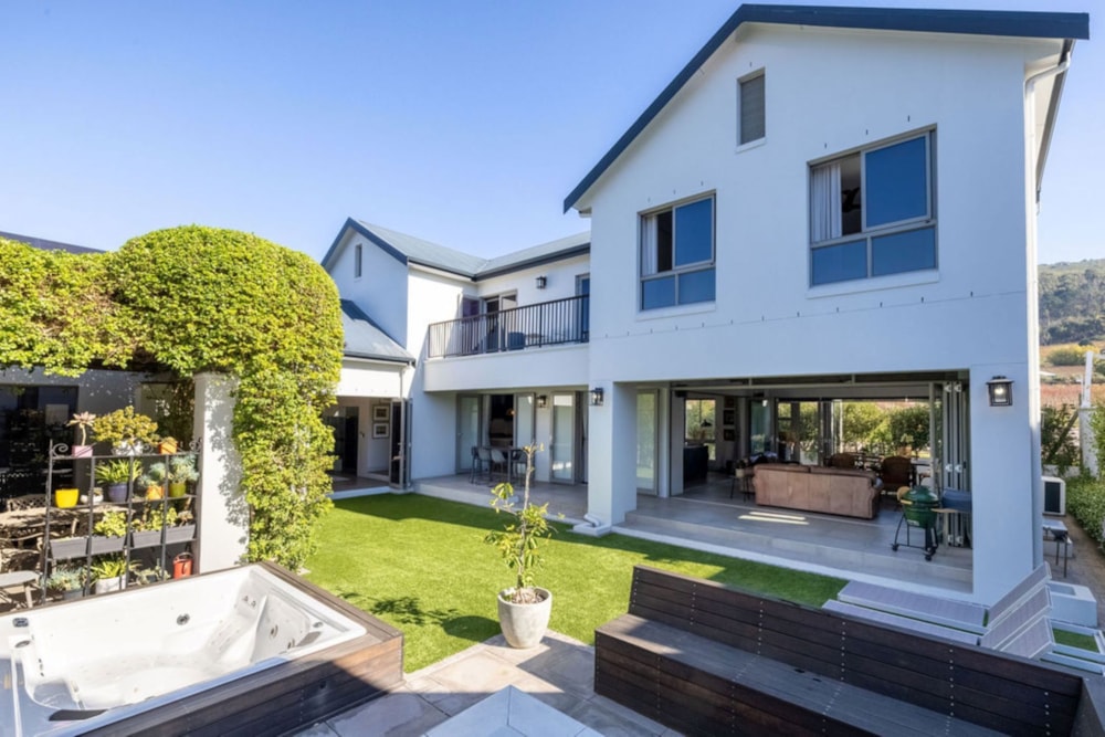 Security estate home for sale in Lemoenkloof - TK1742863 Security estate home for sale in Lemoenkloof - TK1742863
