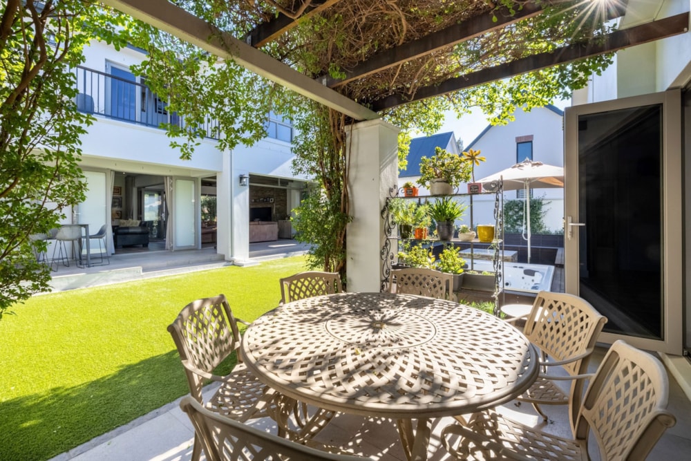 Security estate home for sale in Lemoenkloof - TK1742863