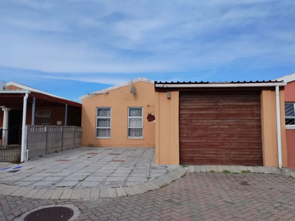 House for sale in Strandfontein, Cape Town - 1MN1742363 House for sale in Strandfontein, Cape Town - 1MN1742363