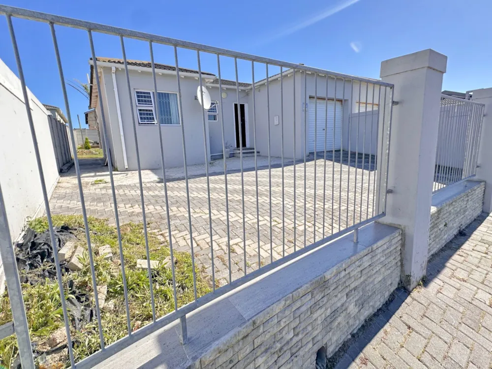 House for sale in Parsons Vlei - 1PLZ1741194 House for sale in Parsons Vlei - 1PLZ1741194