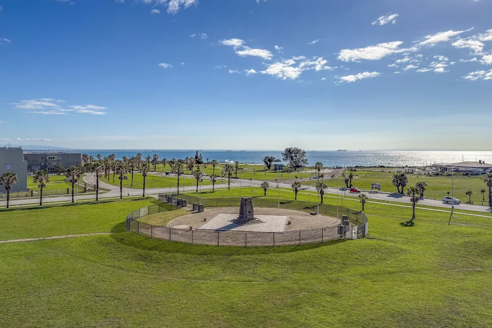 Apartment for sale in Summerstrand - 1PLZ1743295