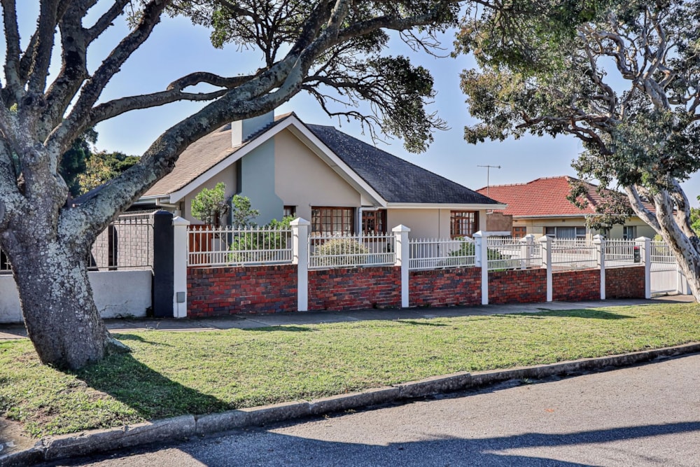 House for sale in Glendinningvale - 1PLZ1741726 House for sale in Glendinningvale - 1PLZ1741726