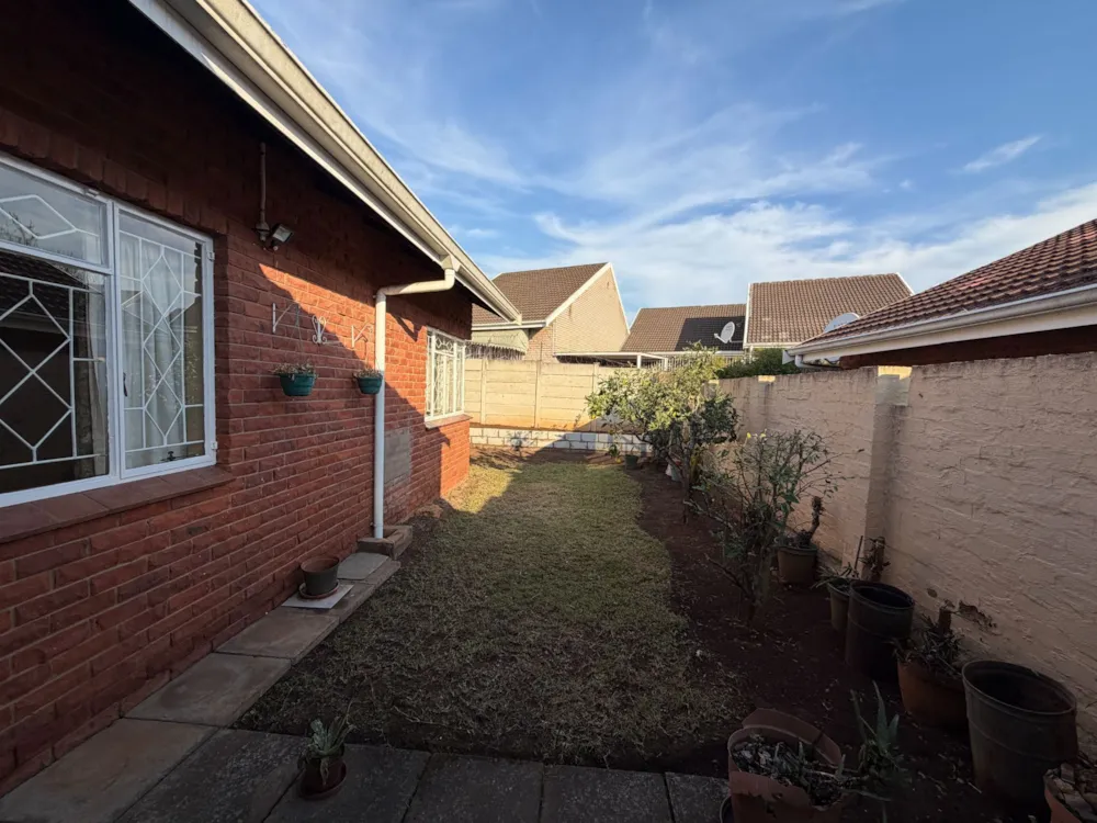 Townhouse let in Hayfields - 1PM1741921 Townhouse let in Hayfields - 1PM1741921