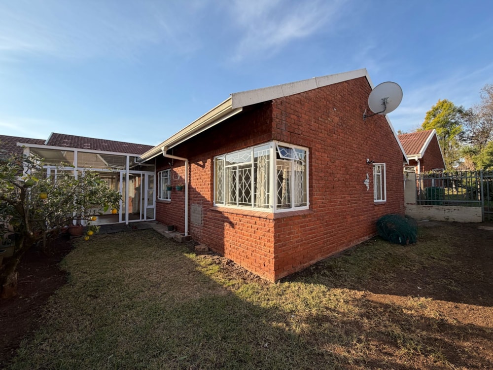 Townhouse to rent in Hayfields - 1PM1741921