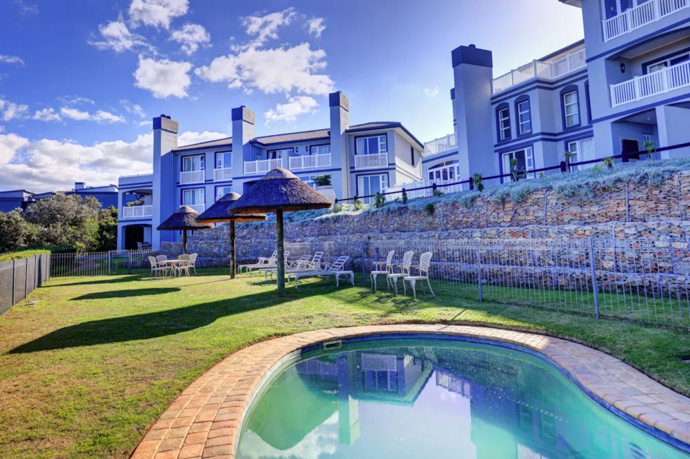 Apartment for sale in Pinnacle Point Golf Estate - 1MB1742239