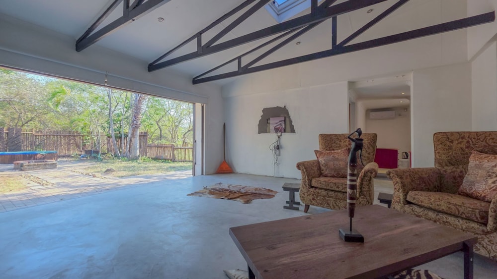 House for sale in Marloth Park - 1NK1743703 House for sale in Marloth Park - 1NK1743703