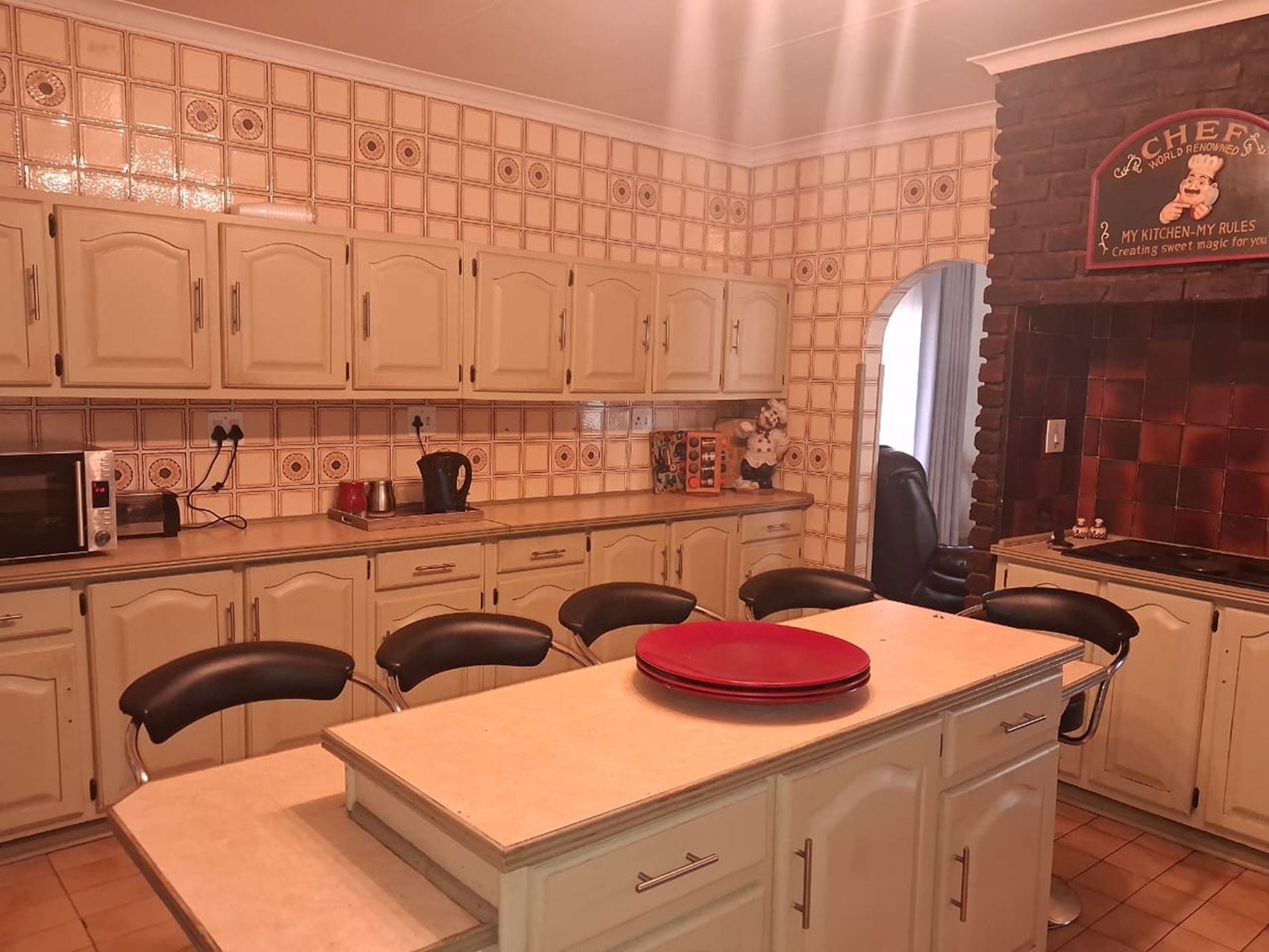 House for sale in Petersfield - 1SP1744393