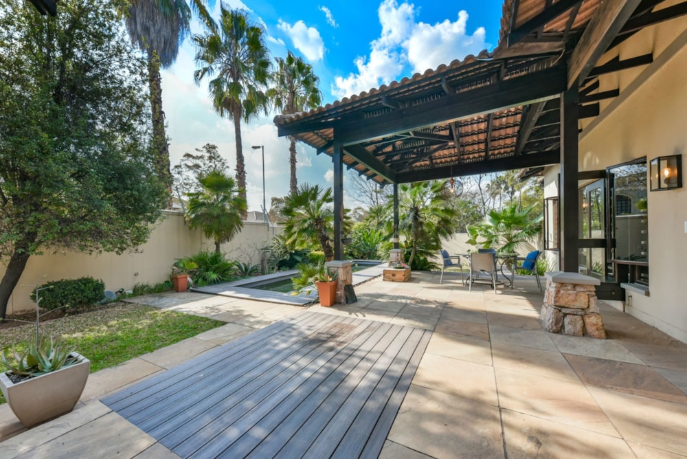 Single-storey cluster for sale in Lonehill - FW1744245