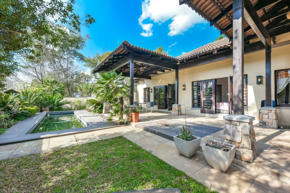 Single-storey cluster for sale in Lonehill - FW1744245