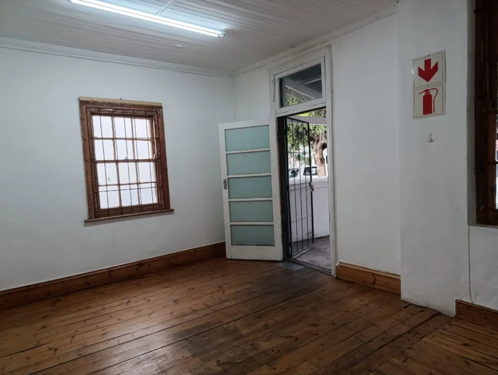 Commercial business to rent in Graaff-Reinet - 1KK1744330 Commercial business to rent in Graaff-Reinet - 1KK1744330