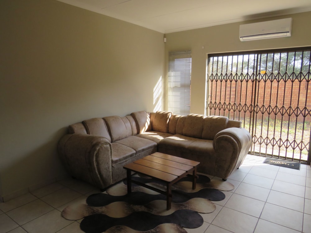 House for sale in Ellisras (Lephalale) - 1ER1742393 House for sale in Ellisras (Lephalale) - 1ER1742393