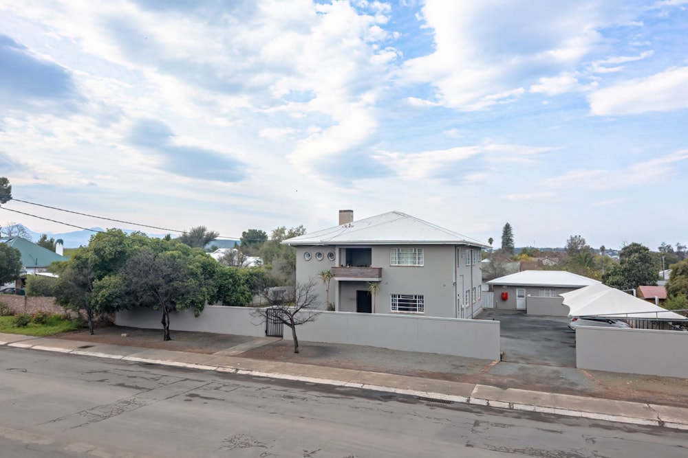 House for sale in Wesbank, Oudtshoorn - 1OU1745548 House for sale in Wesbank, Oudtshoorn - 1OU1745548