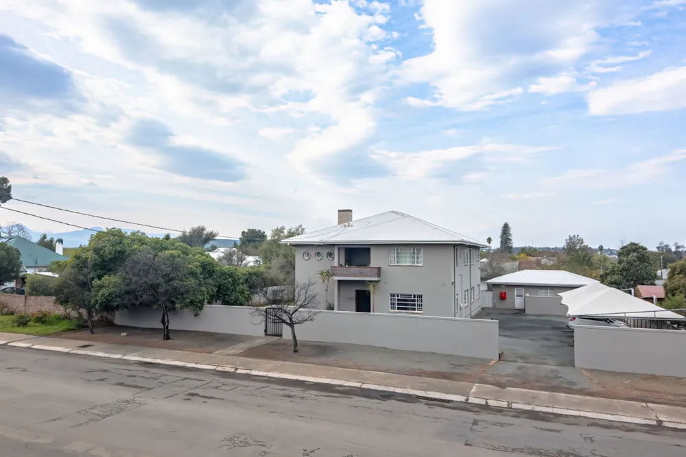 House for sale in Wesbank, Oudtshoorn - 1OU1745548 House for sale in Wesbank, Oudtshoorn - 1OU1745548