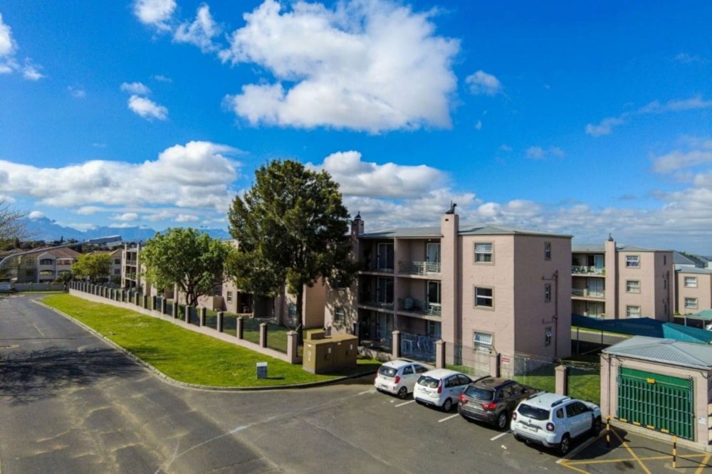 Apartment to rent in Vredekloof - 1BC1741872