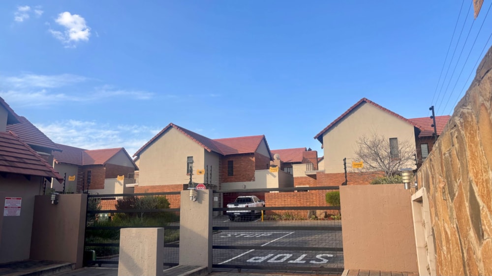 Townhouse for sale in Wild Olive Estate - 1BX1709012