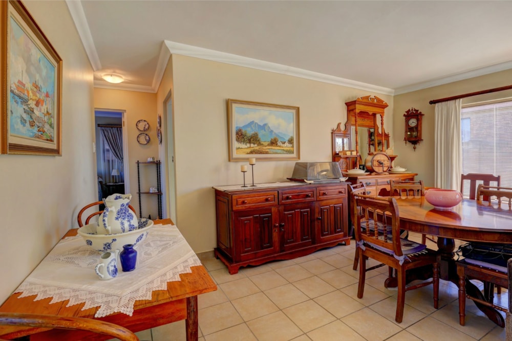 House for sale in Mossel Bay - 1MB1742119 House for sale in Mossel Bay - 1MB1742119