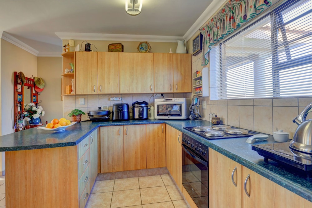 House for sale in Mossel Bay - 1MB1742119 House for sale in Mossel Bay - 1MB1742119