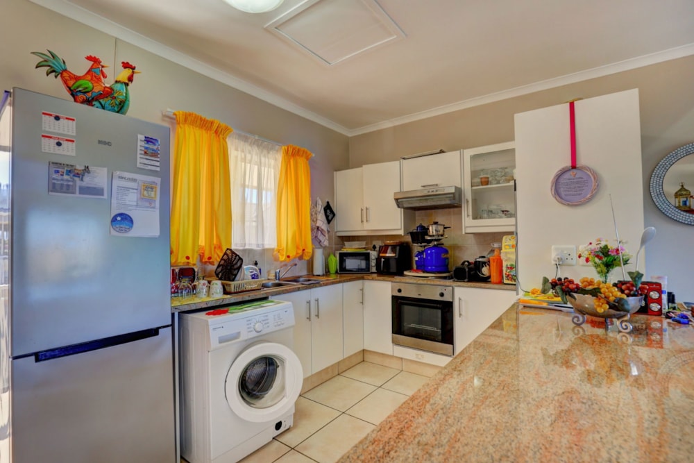 Apartment for sale in Hartenbos - 1MB1741496