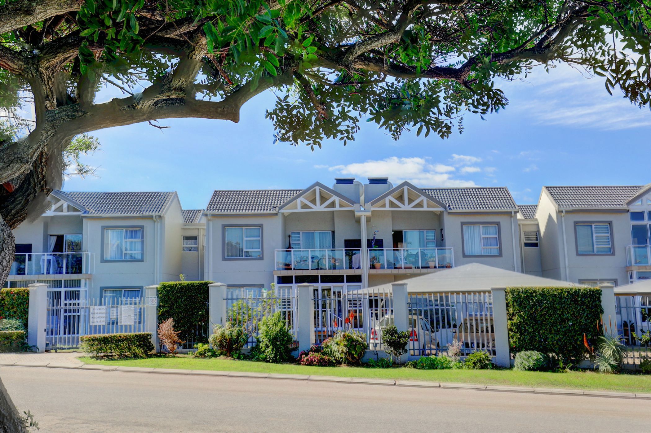 Apartment for sale in Hartenbos - 1MB1741496