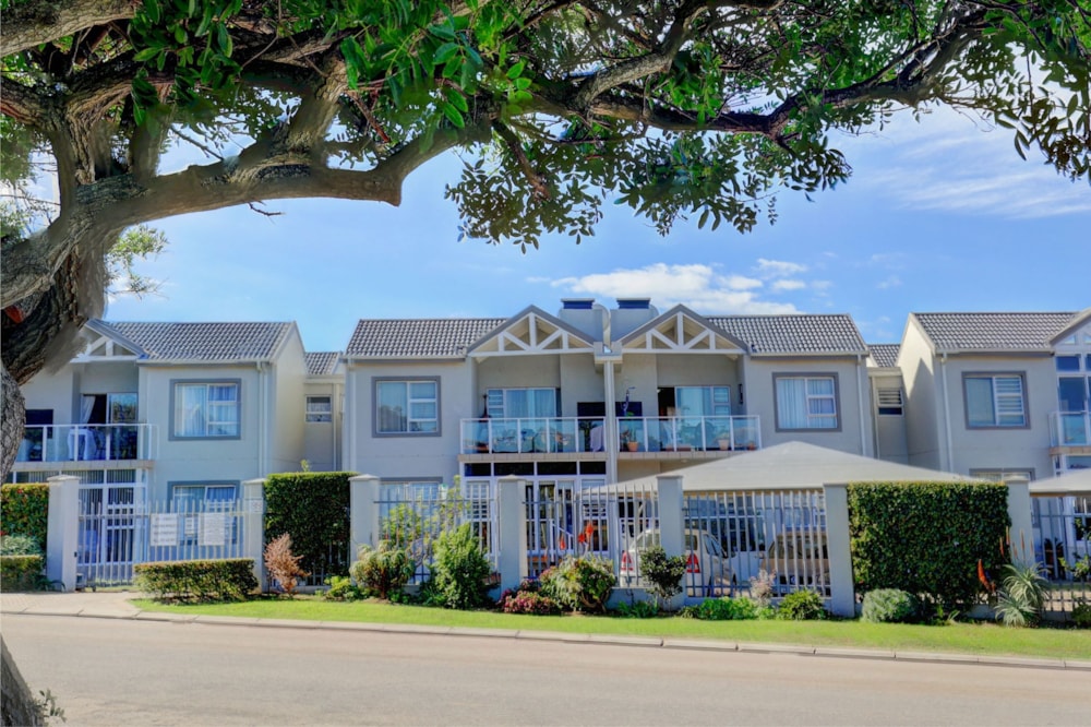 Apartment for sale in Hartenbos - 1MB1741496