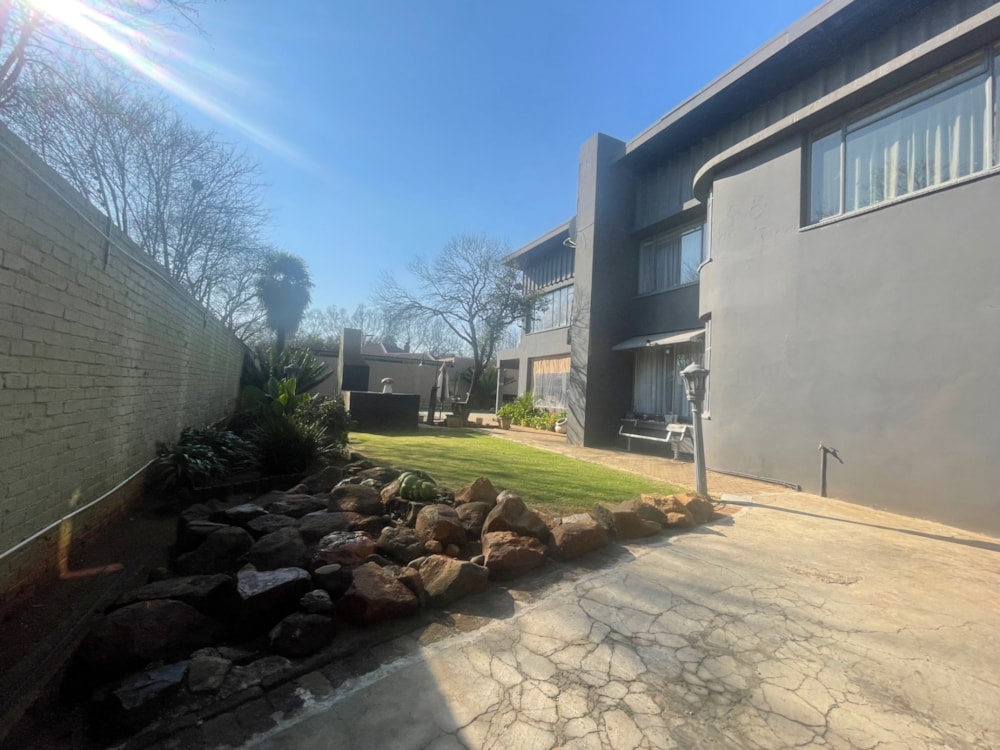 House for sale in Brakpan Central - 1BJ1744277