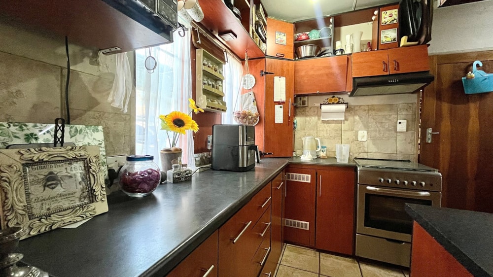 House for sale in Bendor Park - 1PS1742035 House for sale in Bendor Park - 1PS1742035