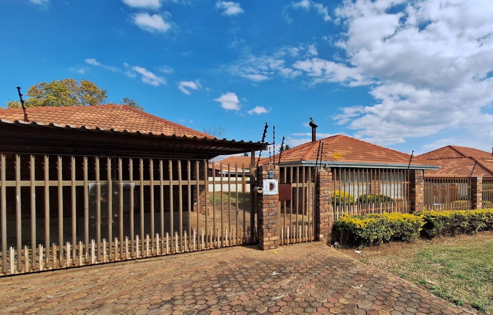 House for sale in Lydenburg (Mashishing) - 1LY1742176 House for sale in Lydenburg (Mashishing) - 1LY1742176