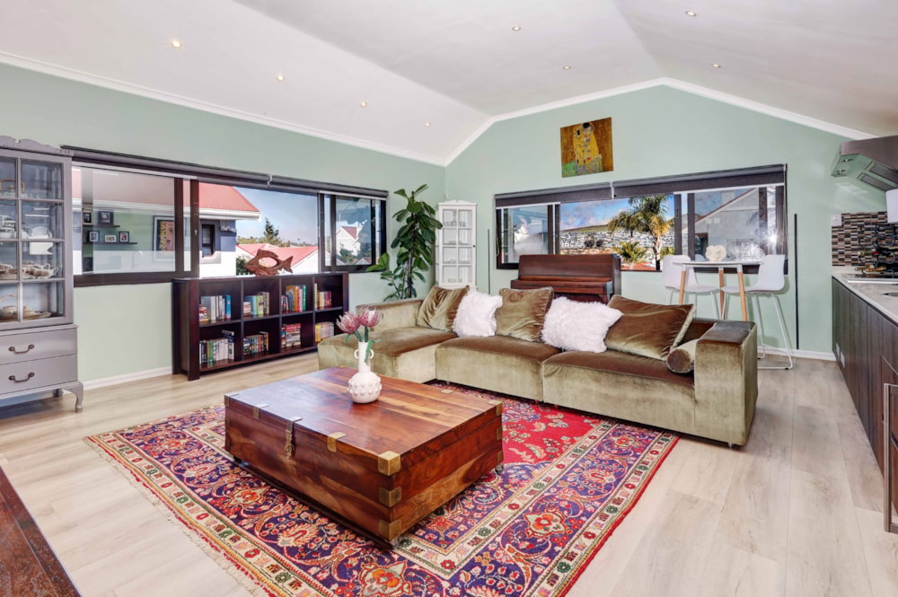 Townhouse for sale in D'Urbanvale - DBV1743107 Townhouse for sale in D'Urbanvale - DBV1743107