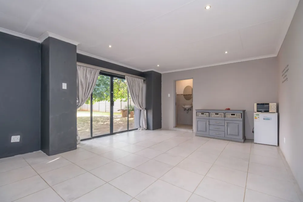 Commercial business for sale in Krugersdorp North - 1KR1744073 Commercial business for sale in Krugersdorp North - 1KR1744073