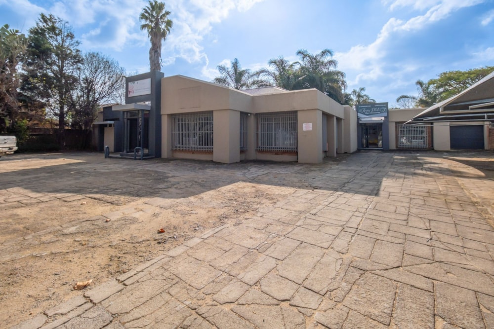Commercial business for sale in Krugersdorp North - 1KR1744073 Commercial business for sale in Krugersdorp North - 1KR1744073