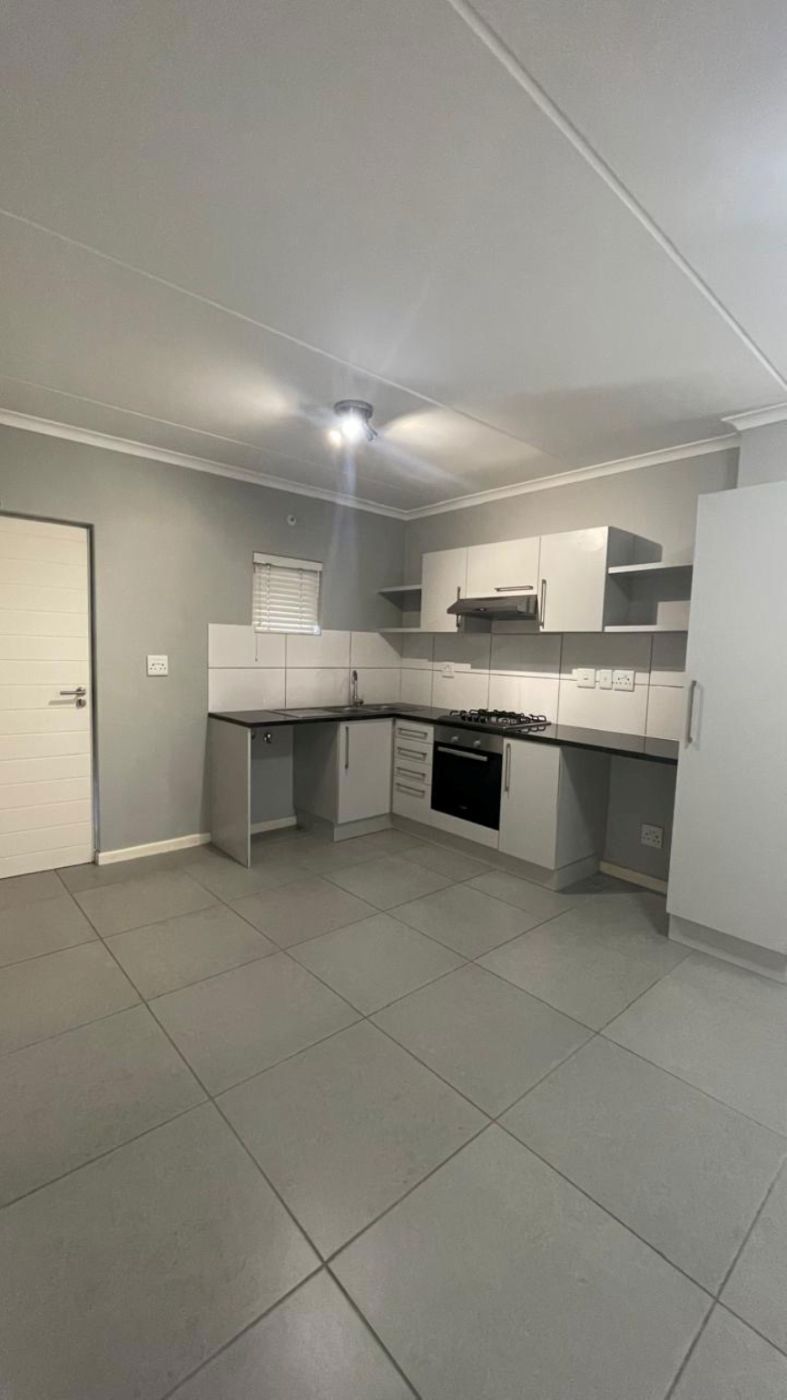 Apartment to rent in Burgundy Estate - 1PLA1744177