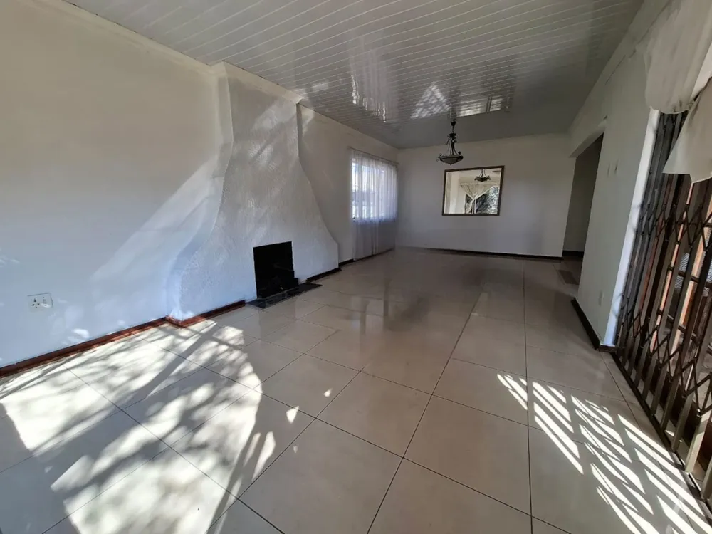House let in Generaal de Wet - 1BX1743138 House let in Generaal de Wet - 1BX1743138
