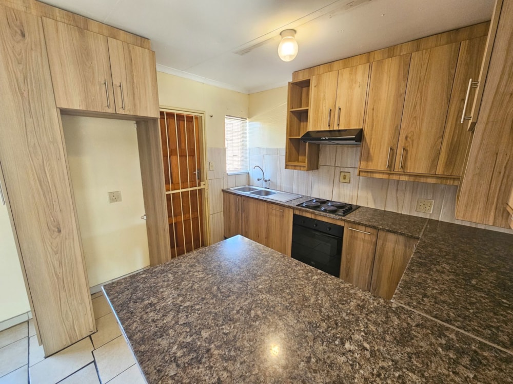 Townhouse for sale in Uitsig, Bloemfontein - 1BX1742631 Townhouse for sale in Uitsig, Bloemfontein - 1BX1742631