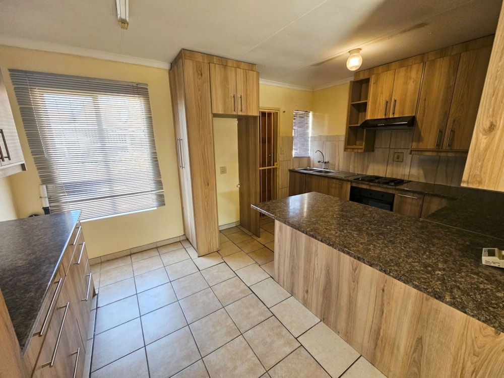 Townhouse for sale in Uitsig, Bloemfontein - 1BX1742631 Townhouse for sale in Uitsig, Bloemfontein - 1BX1742631
