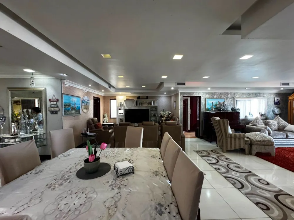 Apartment for sale in Glenwood, Durban - 1DBN1741790