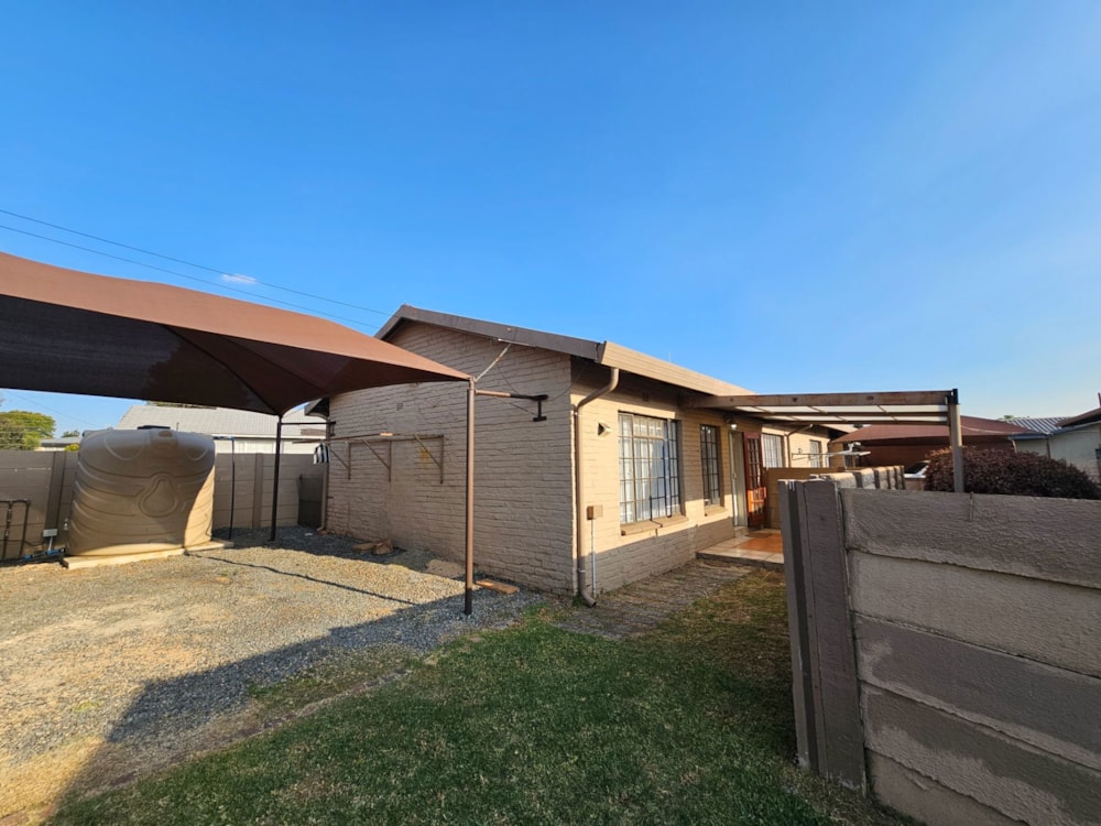 Garden cottage to rent in Rensburg - 1SP1725635 Garden cottage to rent in Rensburg - 1SP1725635