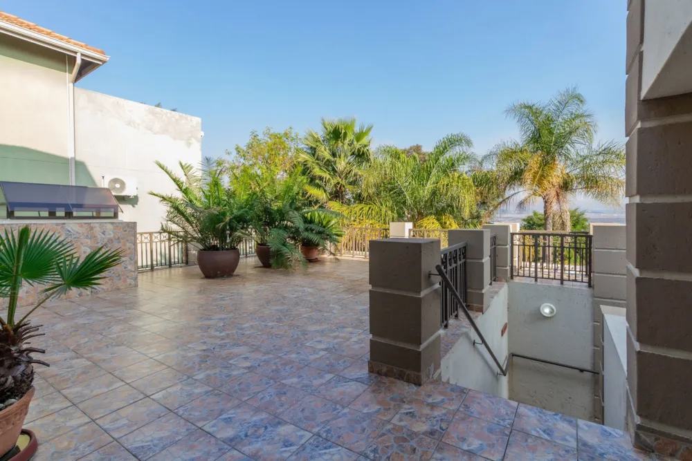 Security estate home for sale in Kosmos Ridge - 1HR1744523 Security estate home for sale in Kosmos Ridge - 1HR1744523