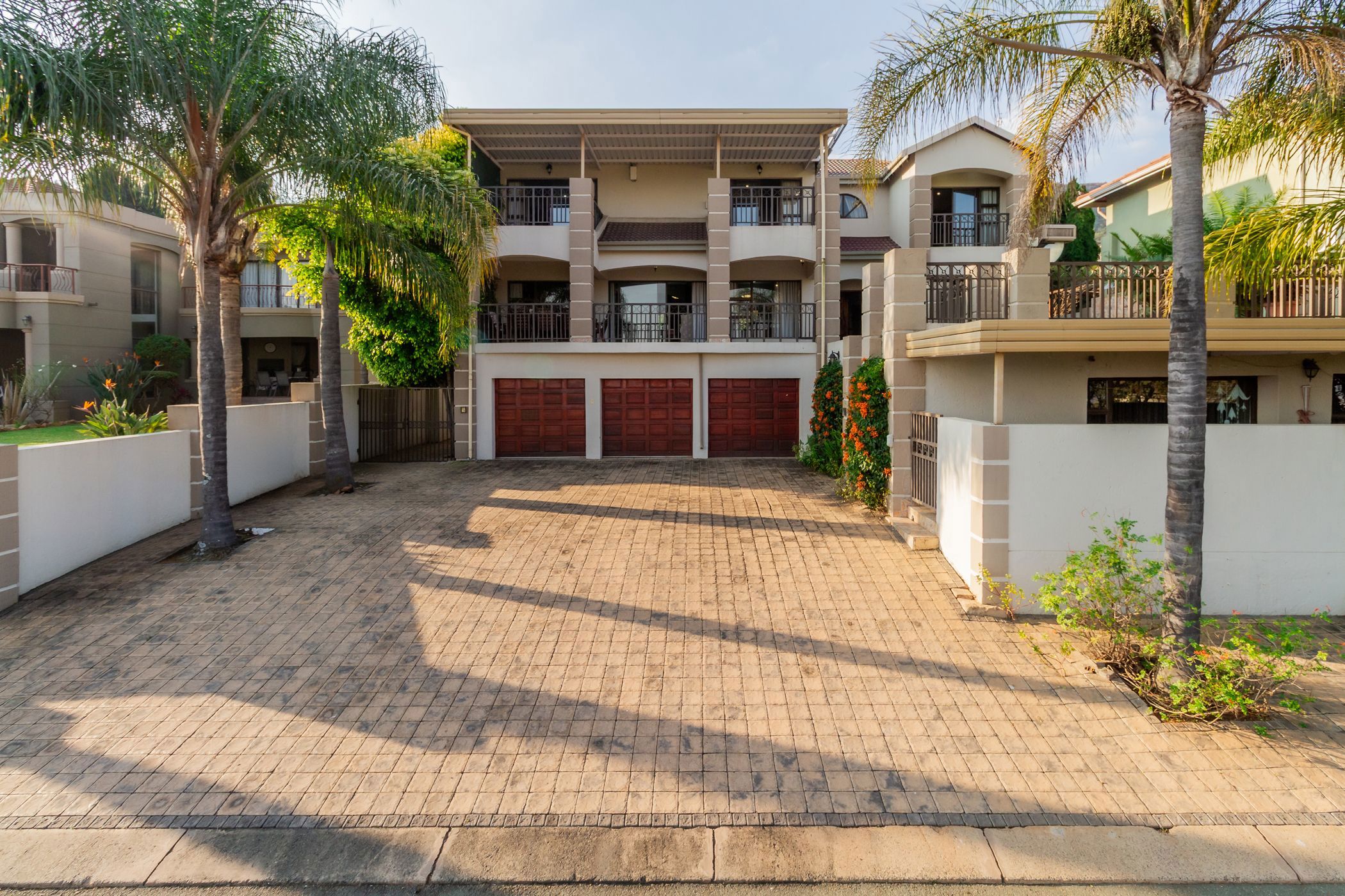 Security estate home for sale in Kosmos Ridge - 1HR1744523