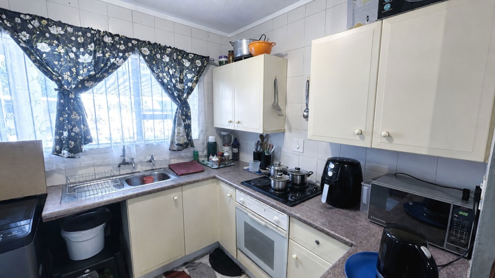Apartment for sale in Pellissier - 1BX1743212 Apartment for sale in Pellissier - 1BX1743212