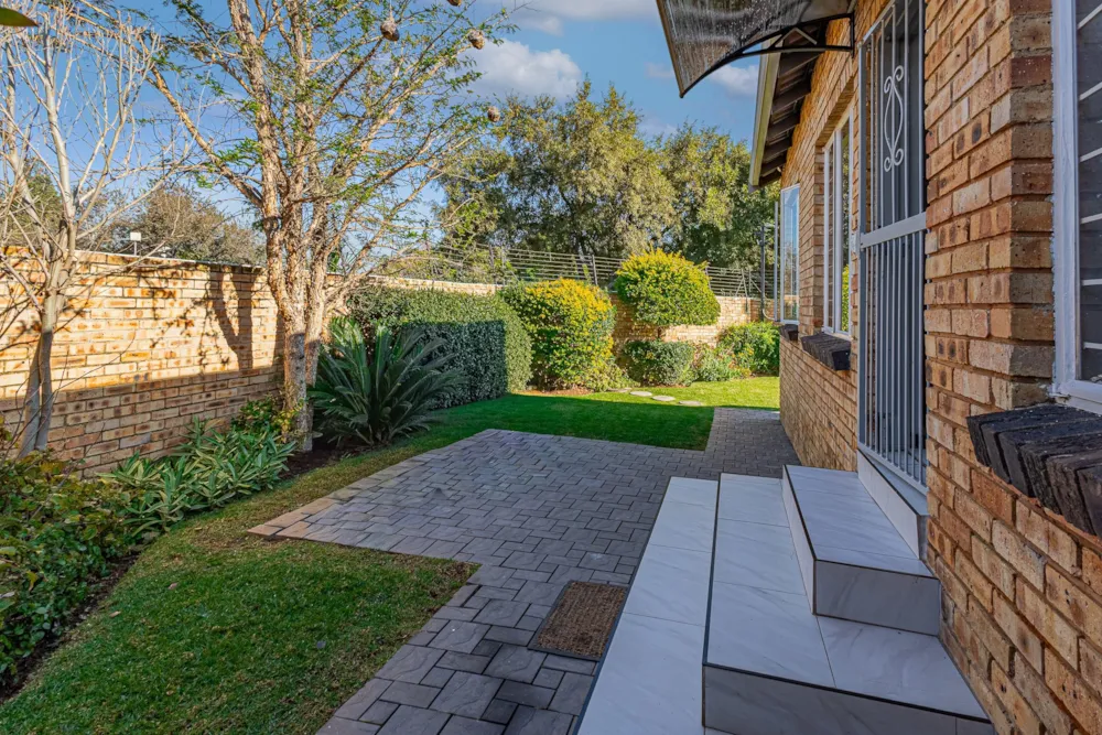 Townhouse for sale in Cloverdene - EN1741944 Townhouse for sale in Cloverdene - EN1741944