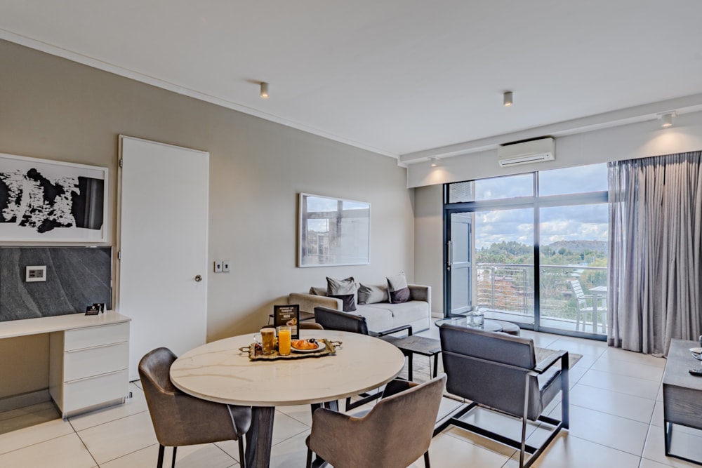 Apartment for sale in Menlyn - PTM1604623 Apartment for sale in Menlyn - PTM1604623