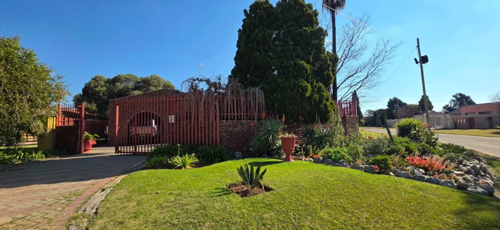 House for sale in Riebeeckstad, Welkom - 1WM1741632 House for sale in Riebeeckstad, Welkom - 1WM1741632