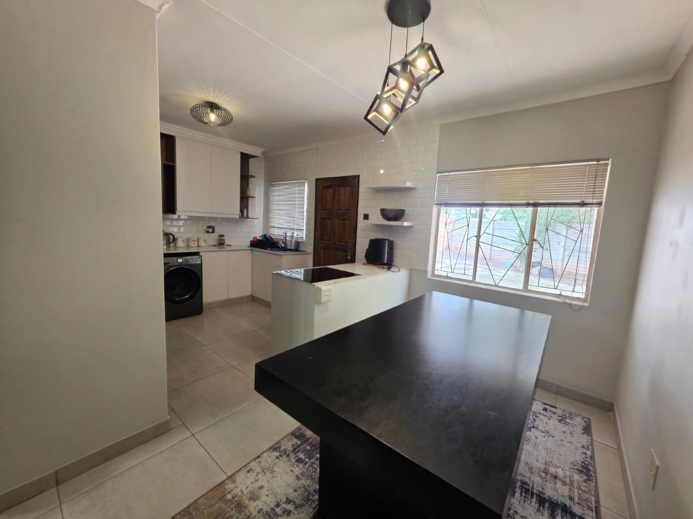 Townhouse for sale in New Park - 1KJ1742166