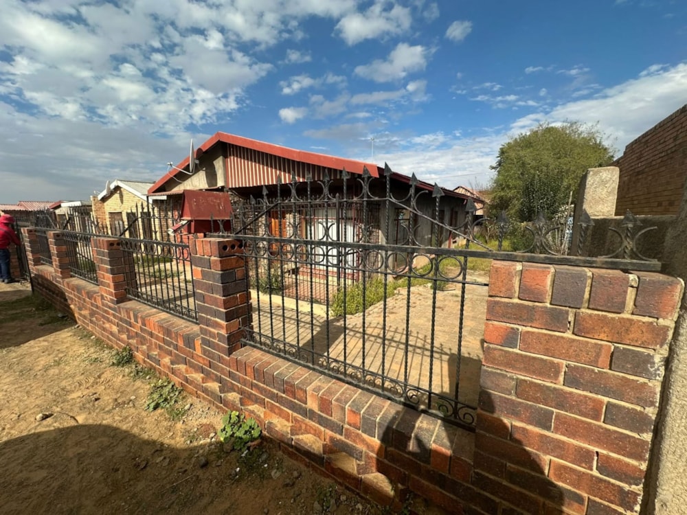 House for sale in Rocklands, Kagisanong - 1BX1743606 House for sale in Rocklands, Kagisanong - 1BX1743606