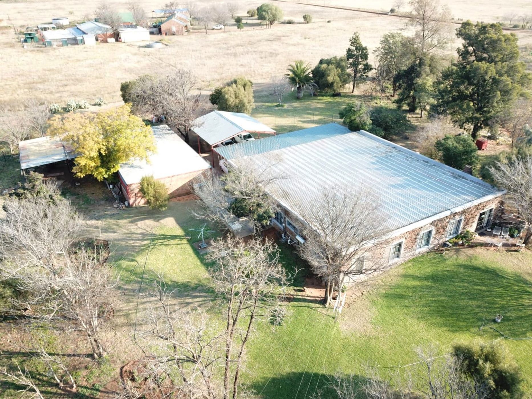 Smallholding for sale in Bloemdal - 1BX1744236