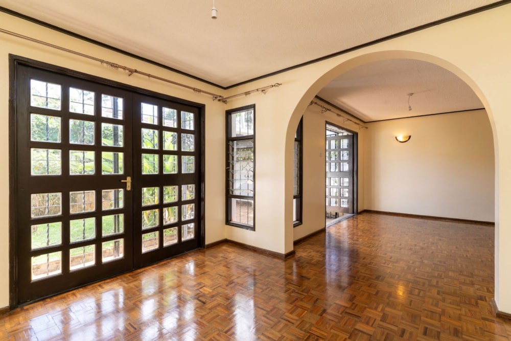 Double-storey house for sale in Kileleshwa, Kenya - 3KE1729166 Double-storey house for sale in Kileleshwa, Kenya - 3KE1729166