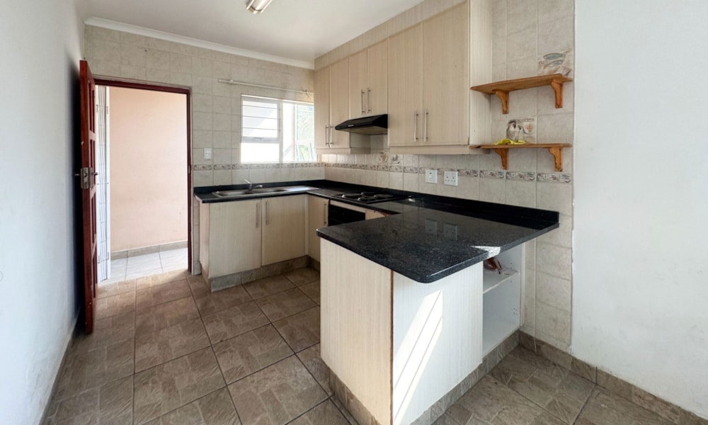 Apartment for sale in Uvongo - 1PSH1744211